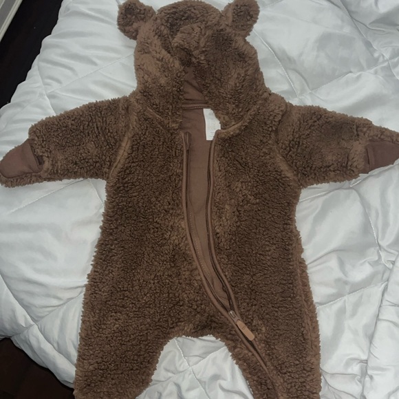 Baby clothes - Picture 1 of 3
